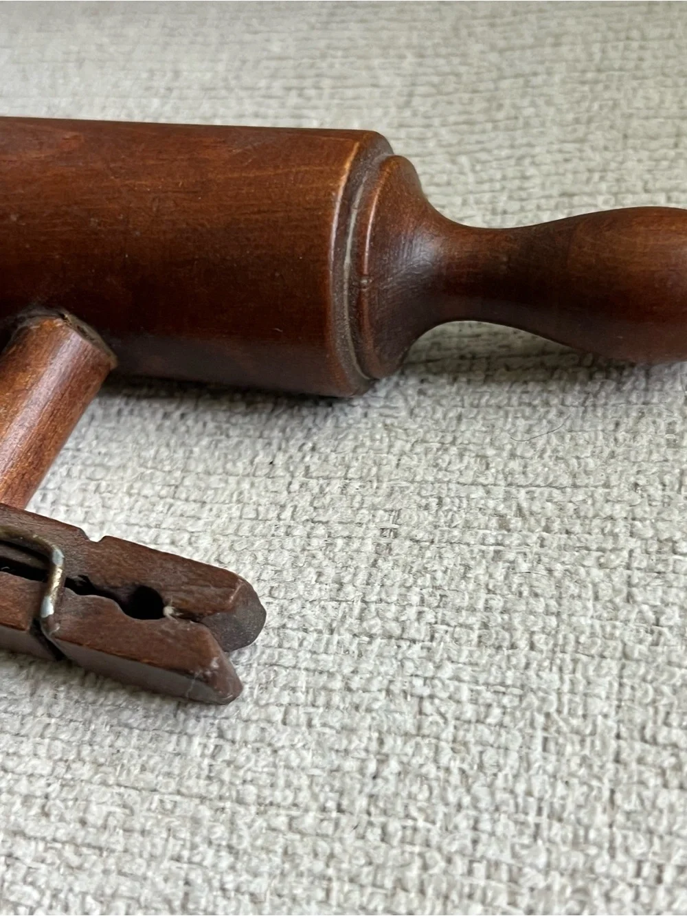 Vintage Wooden rolling pin memo holder - Dark Brown